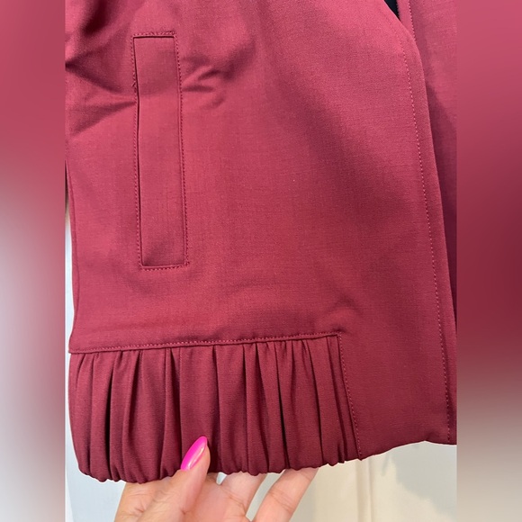 APL The Perfect Wool Bomber Jacket Women's
Woolmark Collab Burgundy Zip Small - Picture 8 of 15